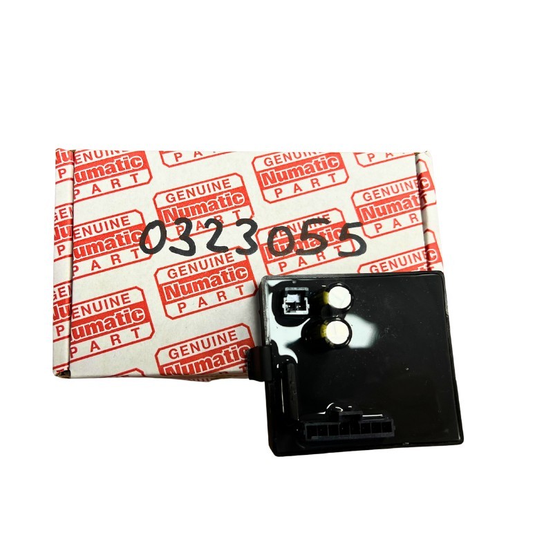 Carte contrôle moteur de brosse droit autolaveuse NX244 Numatic